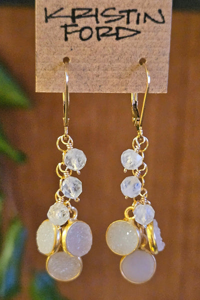 GF)  Druzy Agate & Rainbow Moonstone Earrings EWH0924G