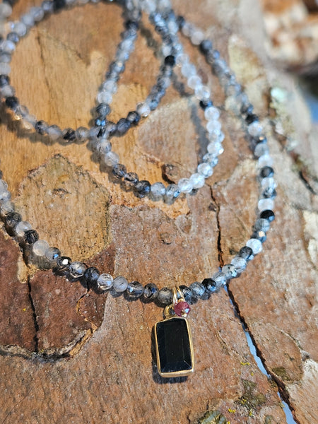 GF) NBK2225G Black Onyx & Black Tourmalinated Quartz Necklace