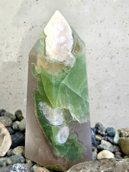 Green Sakura Flower Agate Towers