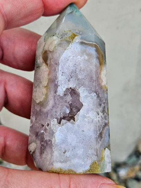 Green Sakura Flower Agate Towers