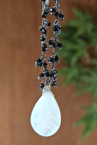 Rainbow Moonstone & Black Spinel Necklace NWH5123