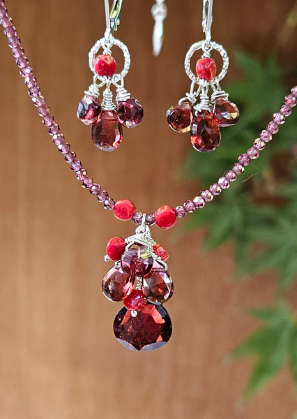 Garnet, Red Onyx & Strawberry Quartz Earrings ERD1423