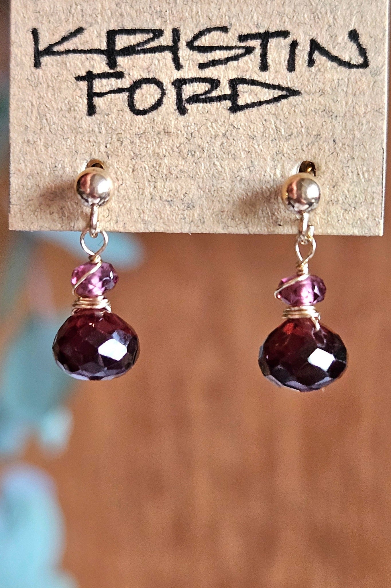 Garnet Onion Post Earrings ERD4118G