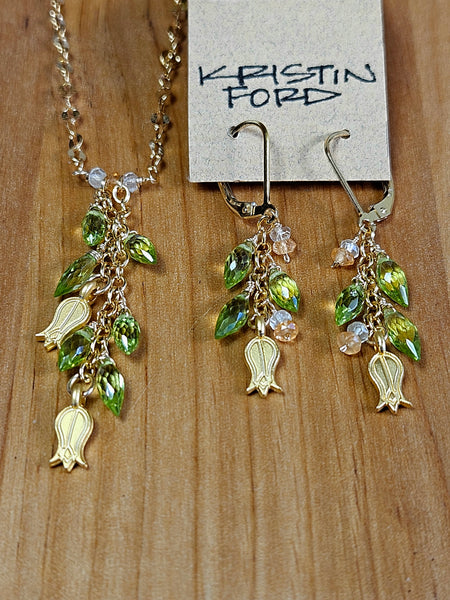 Peridot and Tulip Earrings  EGR1024G