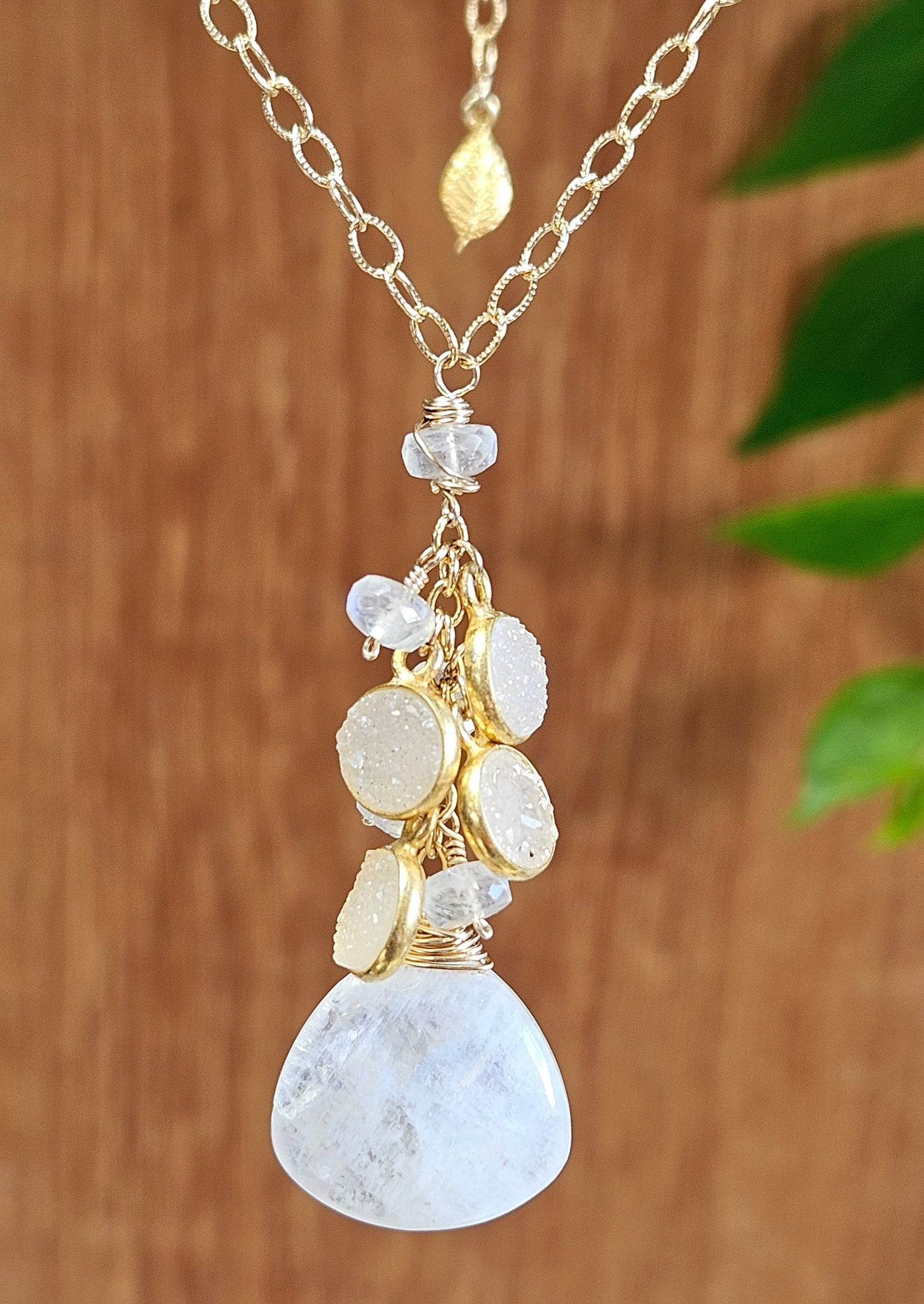 GF) Rainbow Moonstone & Druzy Agate Necklace  NWH0924G