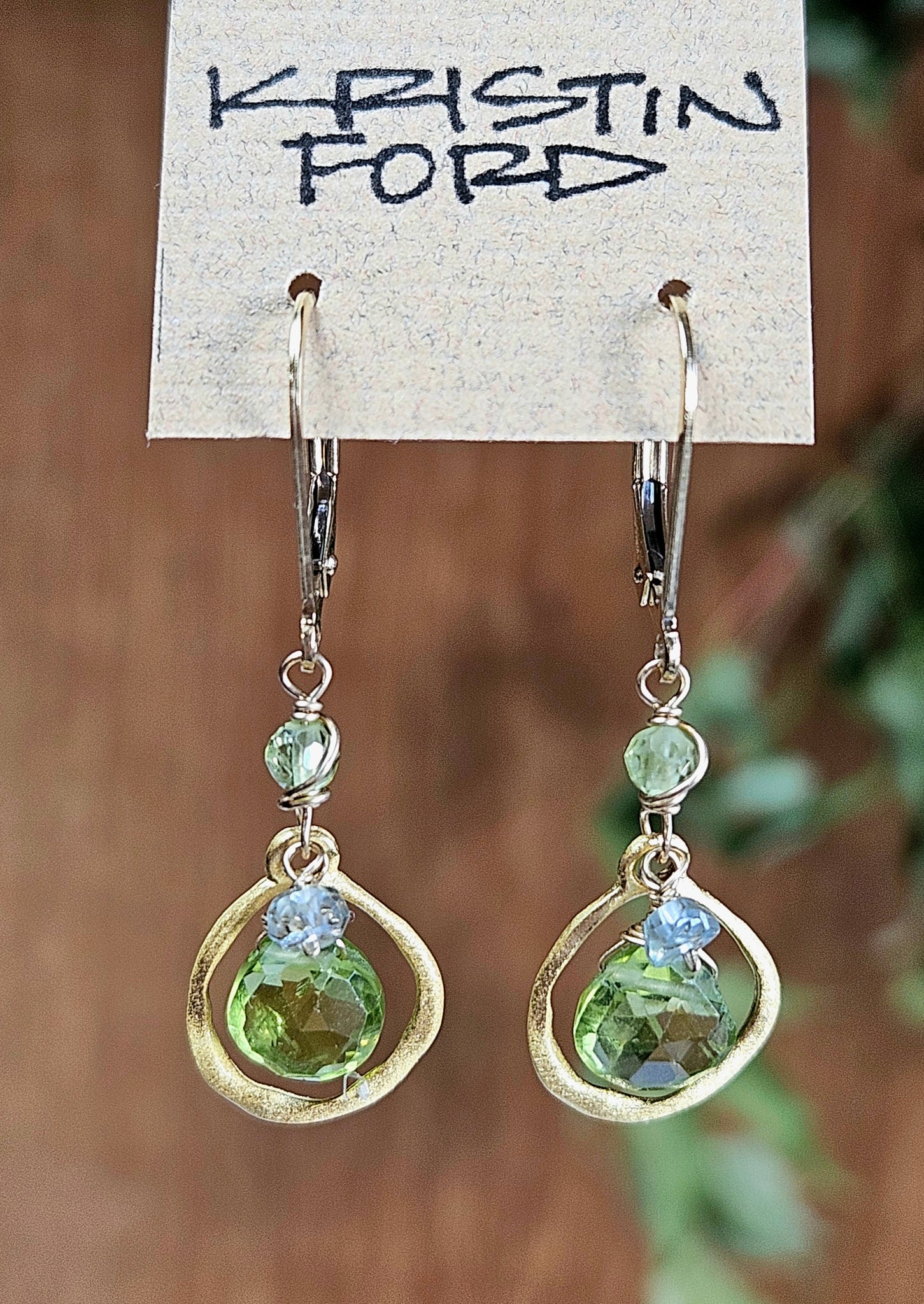 "Floating" Peridot in gold ring Earrings EGR6314G