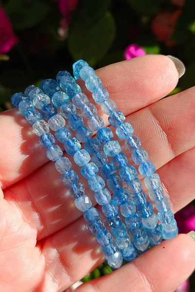 Faceted Aquamarine Stretchy Bracelets