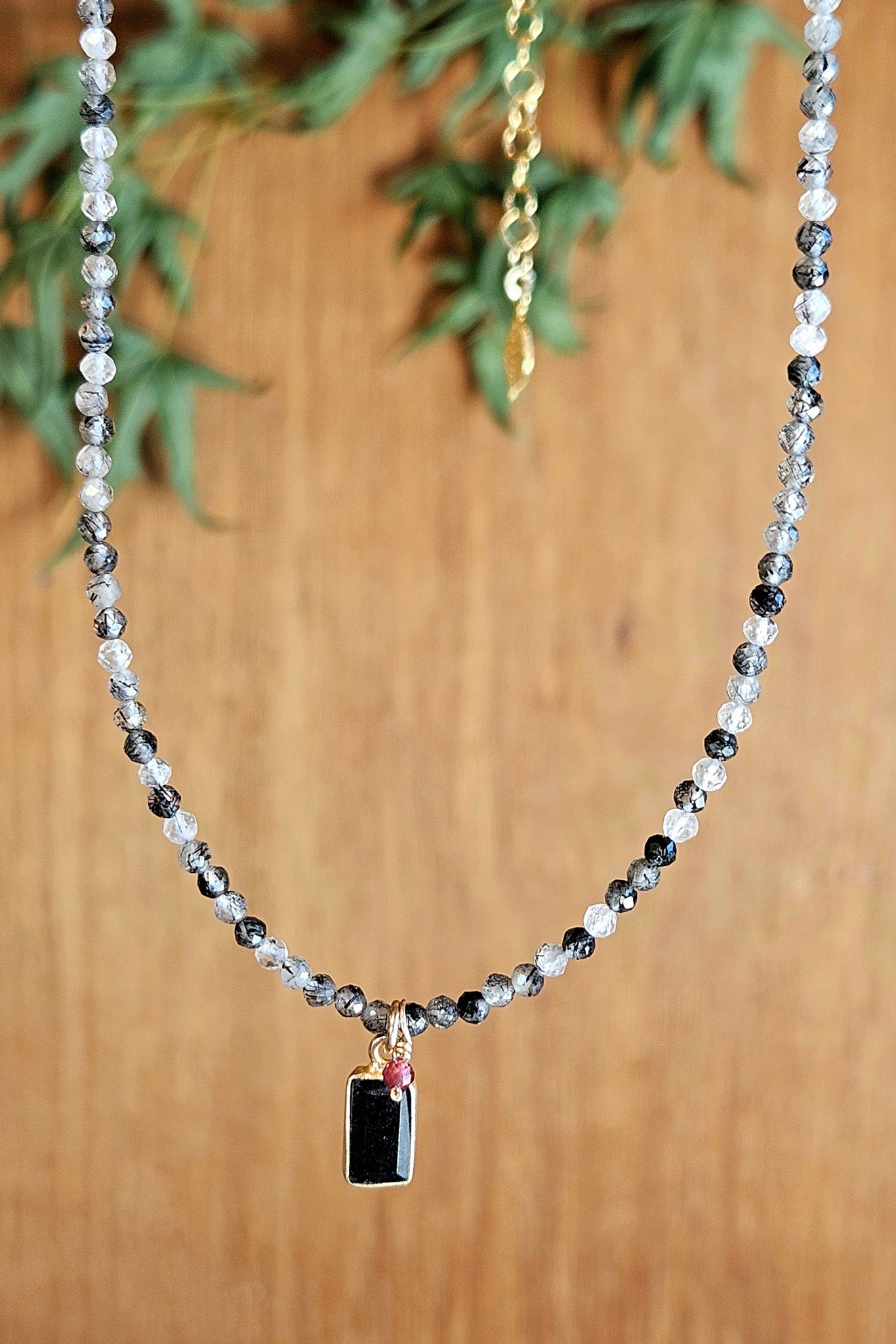 GF) NBK2225G Black Onyx & Black Tourmalinated Quartz Necklace