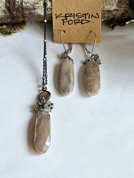 Champagne Moonstone & Labradorite Earrings EBR3525