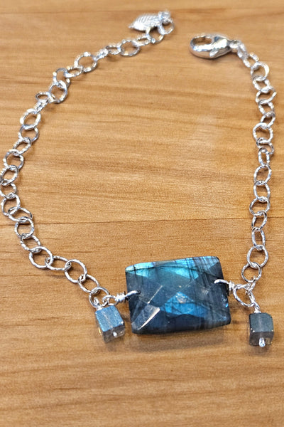 Labradorite Rectangle & Cube Drop Bracelet  BBK0126