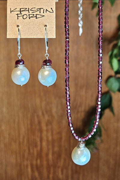 Pearl & Garnet Necklace  NWH1126