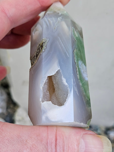 Green Sakura Flower Agate Towers